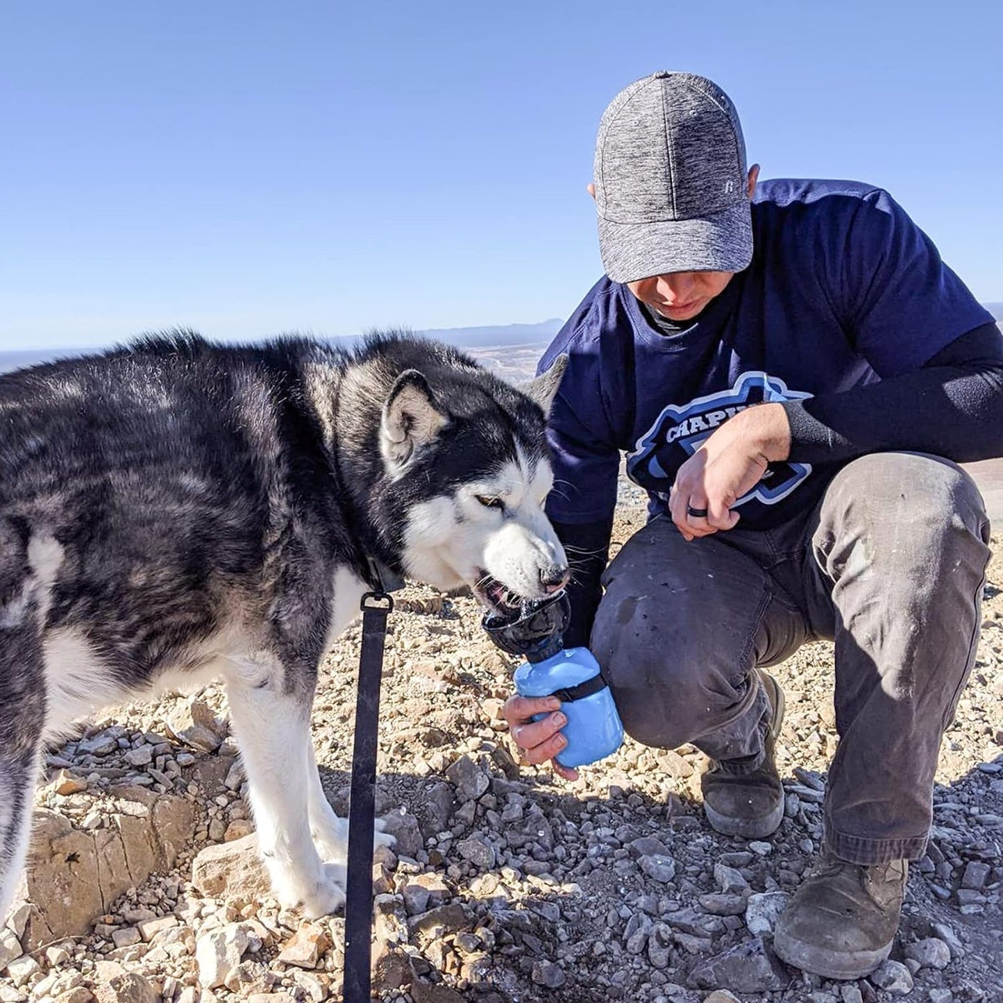 Portable Dog Water Bottle – Leak-Proof Travel Dispenser for Walking, Hiking & Outdoor Adventures